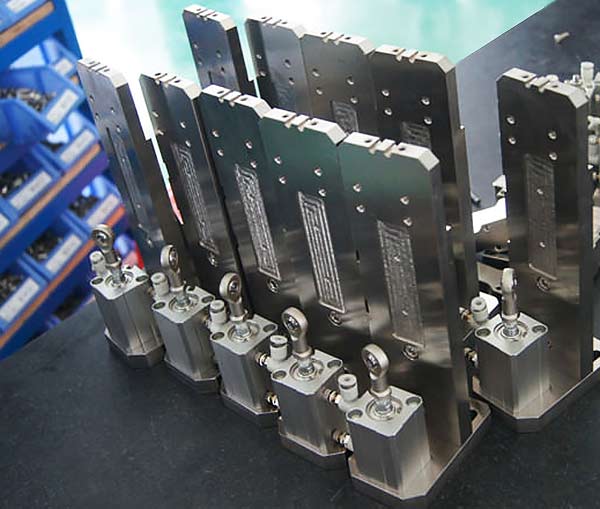 機(jī)床專(zhuān)用防護(hù)結(jié)構(gòu)設(shè)計(jì)的方法